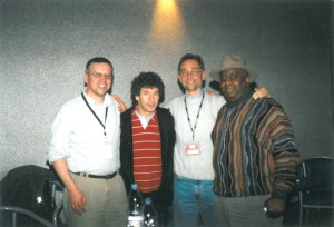 2002: Norbert Siegl, Simon Phillips, PPC-Geschäftsführer Alex Mühlbauer und Bernard "Pretty" Purdie auf der PPC DrumNight